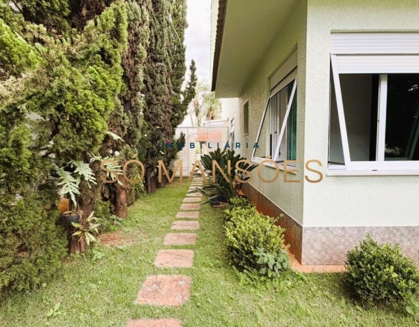 CASA DE 435M² À VENDA NO BELVEDERE.