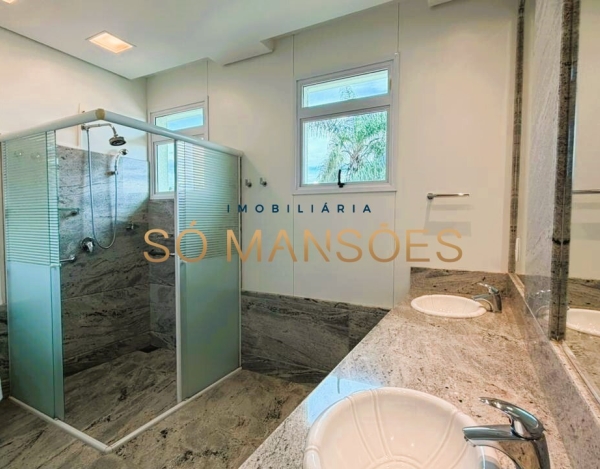 CASA DE 435M² À VENDA NO BELVEDERE.