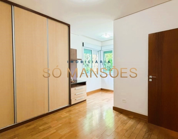 CASA DE 435M² À VENDA NO BELVEDERE.