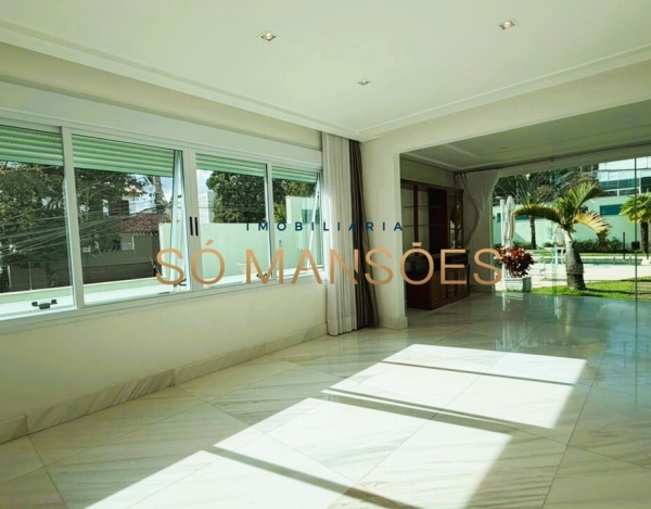 CASA DE 435M² À VENDA NO BELVEDERE.