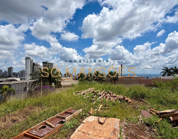 LOTE DE 998M² À VENDA NO BELVEDERE – VISTA DEFINITIVA E 40M DE FRENTE.