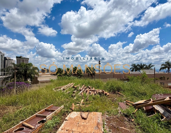 LOTE DE 998M² À VENDA NO BELVEDERE – VISTA DEFINITIVA E 40M DE FRENTE.