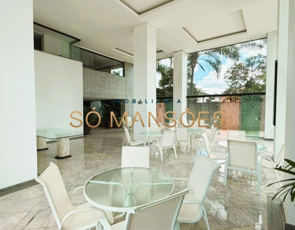 APARTAMENTO DE 226M² À VENDA NO BELVEDERE – ANDAR ALTO, VISTA DEFINITIVA E 4 VAGAS.