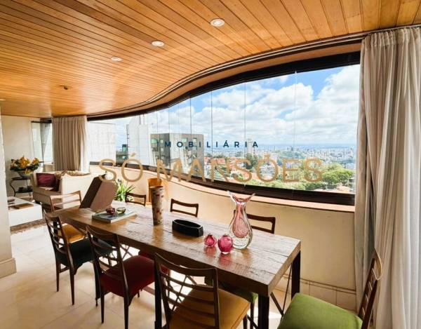 APARTAMENTO DE 226M² À VENDA NO BELVEDERE – ANDAR ALTO, VISTA DEFINITIVA E 4 VAGAS.