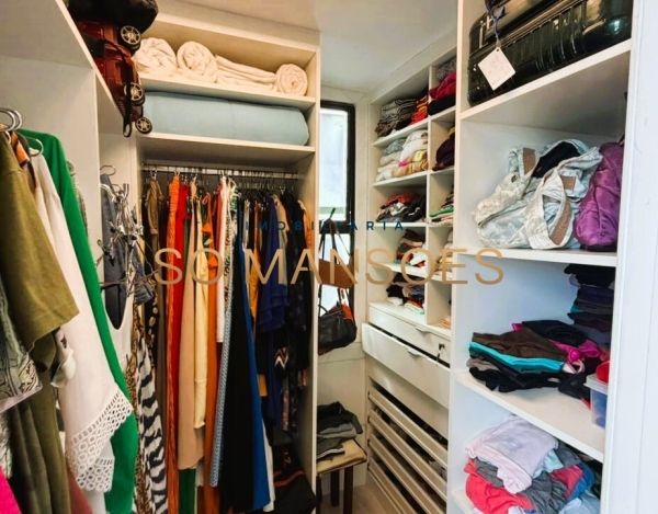 APARTAMENTO DE 226M² À VENDA NO BELVEDERE – ANDAR ALTO, VISTA DEFINITIVA E 4 VAGAS.