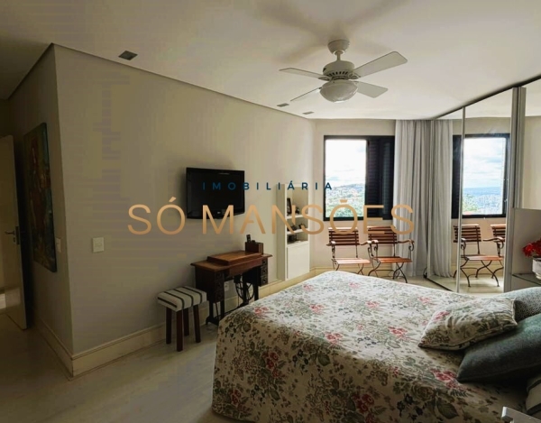 APARTAMENTO DE 226M² À VENDA NO BELVEDERE – ANDAR ALTO, VISTA DEFINITIVA E 4 VAGAS.