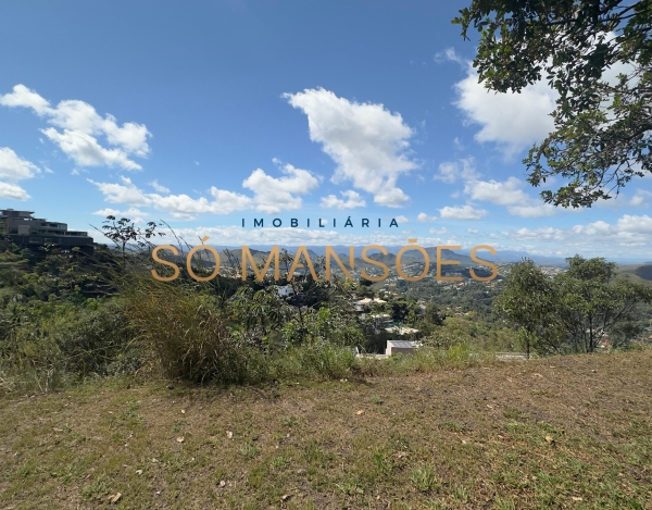 LOTE DE 3.456M² À VENDA NO CONDOMÍNIO RIVIERA – VISTA DEFINITIVA E AMPLA FRENTE.