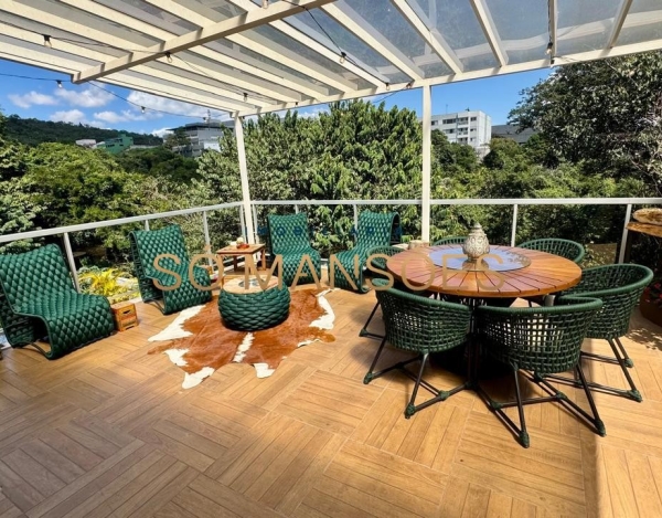 CASA DE 400M² À VENDA NO CONDOMÍNIO VILA SOGNO.