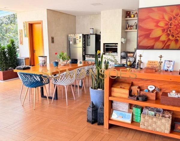 CASA DE 400M² À VENDA NO CONDOMÍNIO VILA SOGNO.
