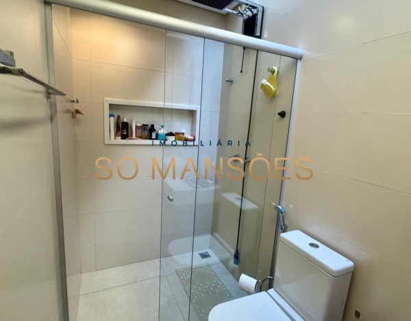 CASA DE 400M² À VENDA NO CONDOMÍNIO VILA SOGNO.