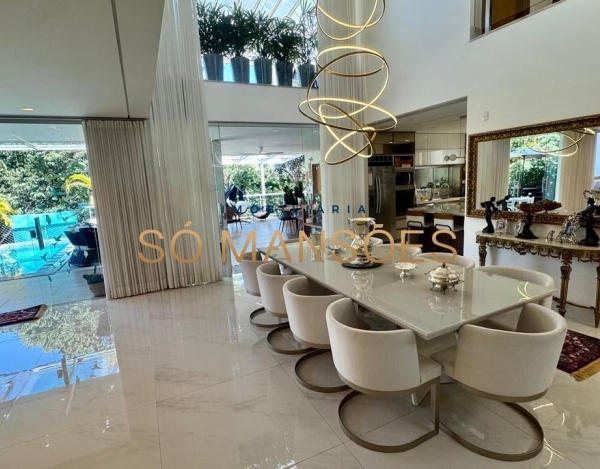 CASA DE 400M² À VENDA NO CONDOMÍNIO VILA SOGNO.