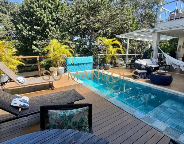 CASA DE 400M² À VENDA NO CONDOMÍNIO VILA SOGNO.