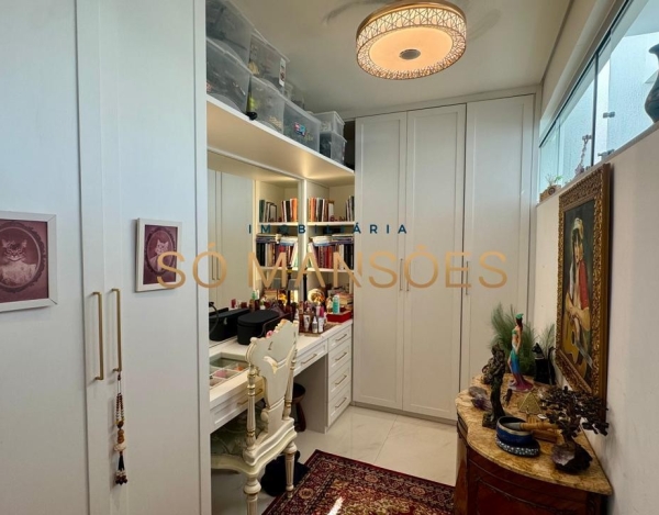 CASA DE 400M² À VENDA NO CONDOMÍNIO VILA SOGNO.