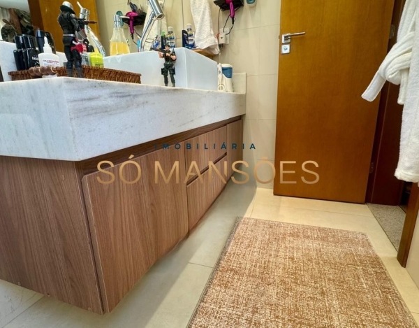 CASA DE 400M² À VENDA NO CONDOMÍNIO VILA SOGNO.
