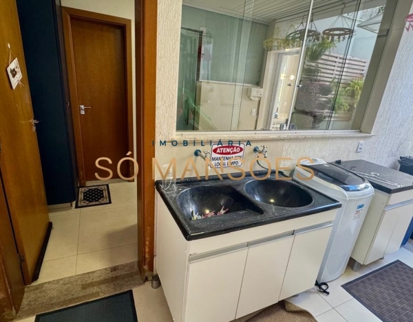 CASA DE 400M² À VENDA NO CONDOMÍNIO VILA SOGNO.