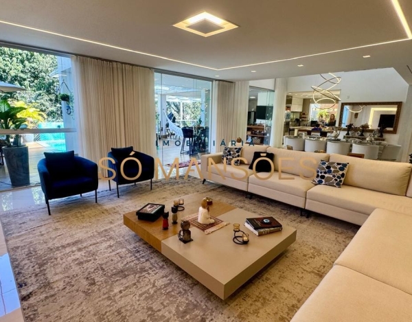 CASA DE 400M² À VENDA NO CONDOMÍNIO VILA SOGNO.
