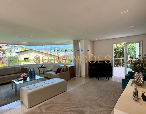 CASA DE 432M² EM LOTE DE 900M² À VENDA NO SÃO BENTO.