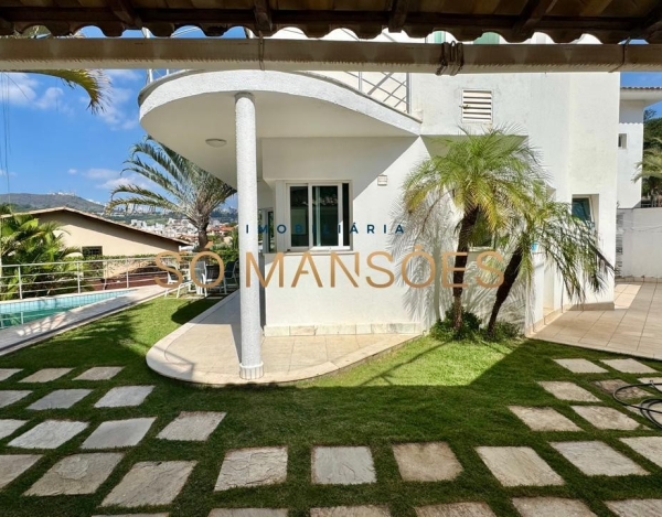CASA DE 432M² EM LOTE DE 900M² À VENDA NO SÃO BENTO.