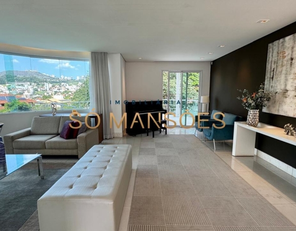 CASA DE 432M² EM LOTE DE 900M² À VENDA NO SÃO BENTO.