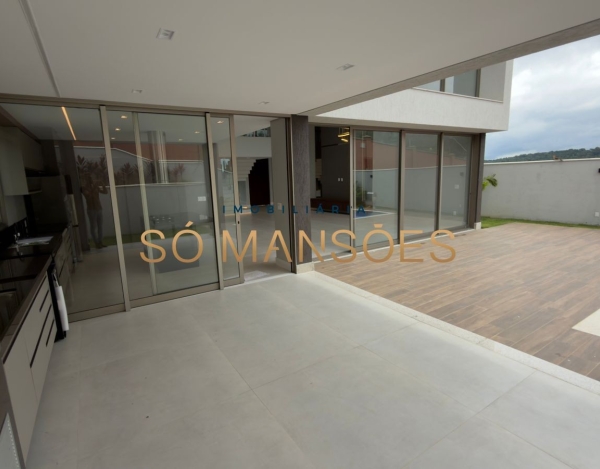 CASA DE 424M² À VENDA NO ALPHAVILLE VESPASIANO.