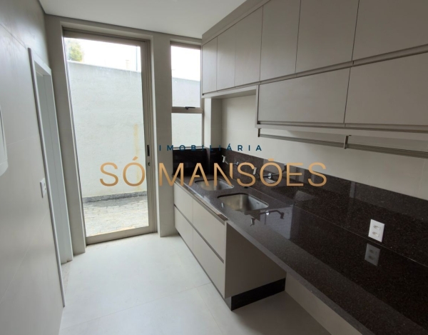 CASA DE 424M² À VENDA NO ALPHAVILLE VESPASIANO.