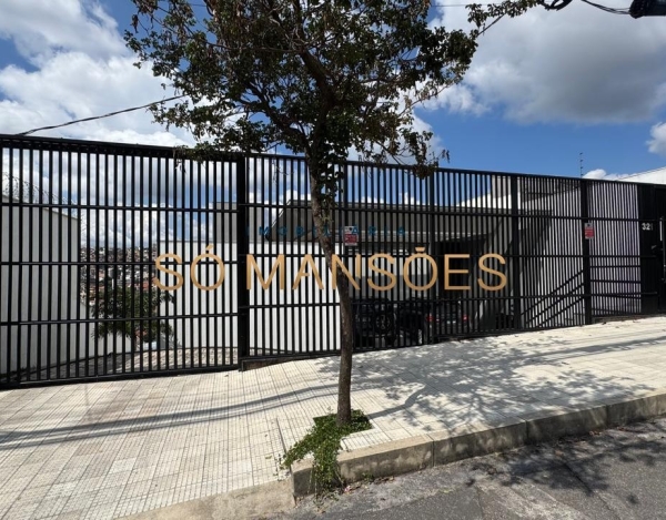 Casa contemporânea com 427m² à venda no São Bento.