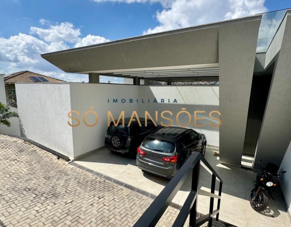 Casa contemporânea com 427m² à venda no São Bento.