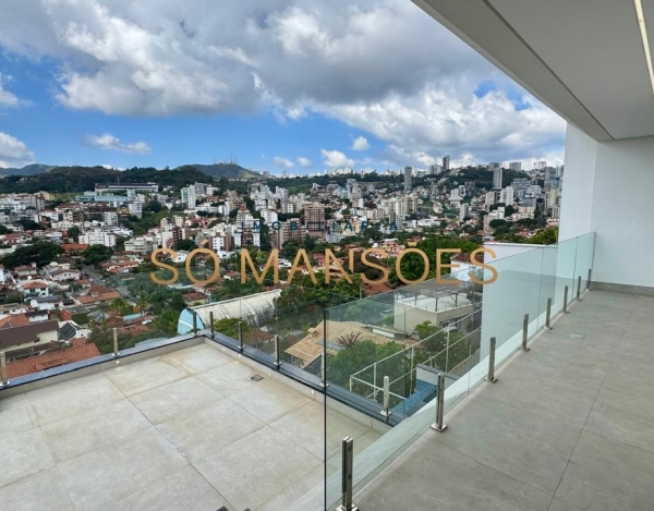 Casa contemporânea com 427m² à venda no São Bento.