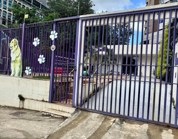 Loja de esquina com 530 m², locada e inserida em eixo de alto fluxo no Santa Efigênia.