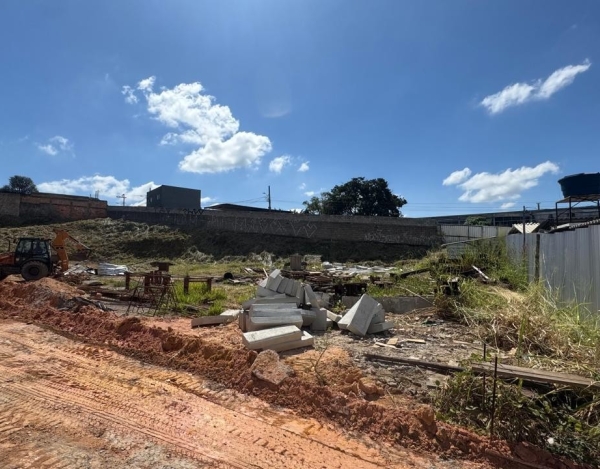 Lote de 2.963 m² à Venda no Floramar, Belo Horizonte - MG
