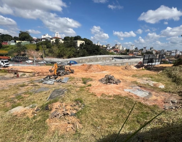 Lote de 2.963 m² à Venda no Floramar, Belo Horizonte - MG