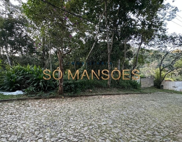 Lote de 1.729 m² à Venda no Ville de Montagne, Nova Lima - MG