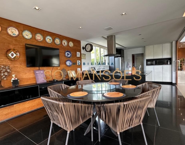 EXCLUSIVIDADE SÓ MANSÕES - CASA DE 459M² À VENDA NO VALE DOS CRISTAIS.