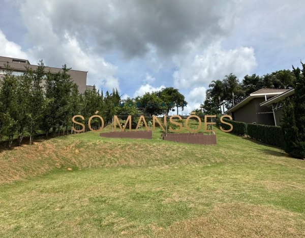 EXCLUSIVIDADE SÓ MANSÕES - CASA DE 459M² À VENDA NO VALE DOS CRISTAIS.