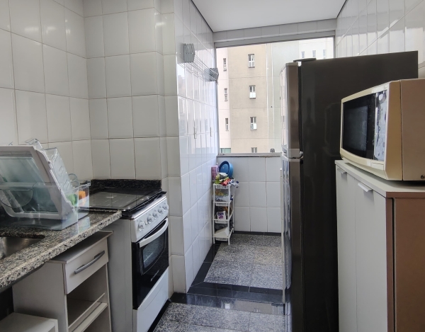 APARTAMENTO DE 63M² À VENDA NO VALE DO SERRENO.