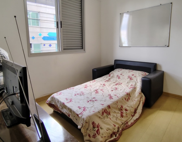 APARTAMENTO DE 63M² À VENDA NO VALE DO SERRENO.