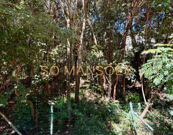 LOTE DE 1.396M² À VENDA NO CONDOMÍNIO QUINTAS DO SOL – FUNDO PARA ÁREA DE PRESERVAÇÃO