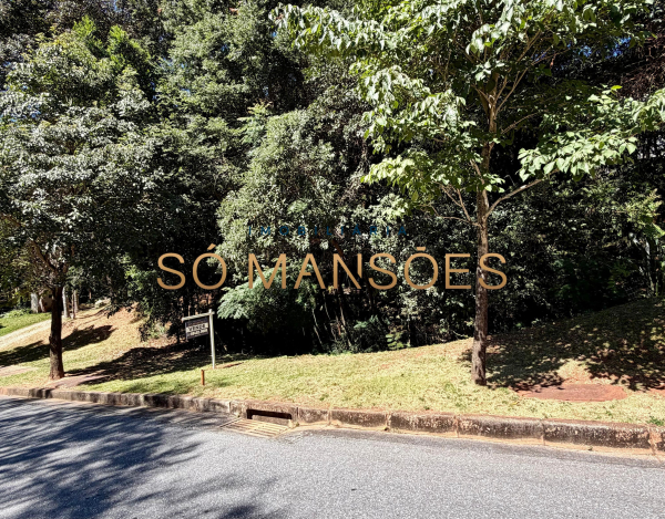 LOTE DE 1.396M² À VENDA NO CONDOMÍNIO QUINTAS DO SOL – FUNDO PARA ÁREA DE PRESERVAÇÃO