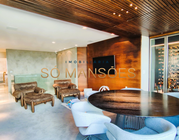 COBERTURA TOP HOUSE MODERNA E LUXUOSA COM VISTA PANORÂMICA PARA AS MONTANHAS.