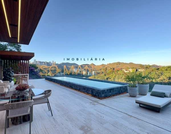 Casa de Luxo de 626 m² à Venda com 4 Suítes e Vista Deslumbrante no Vale dos Cristais, Nova Lima - MG