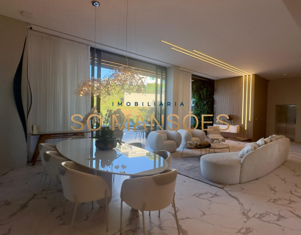 CASA DE 626M² À VENDA NO VALE DOS CRISTAIS — DESIGN EXCLUSIVO, VISTA DESLUMBRANTE E SOFISTICAÇÃO EM CADA DETALHE.