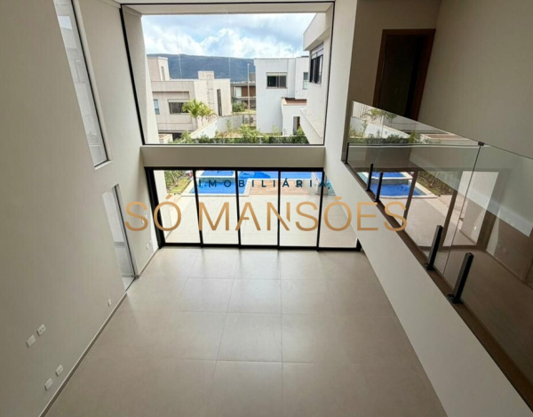 CASA DE 451M² À VENDA NO CONDOMÍNIO COSTA LAGUNA.