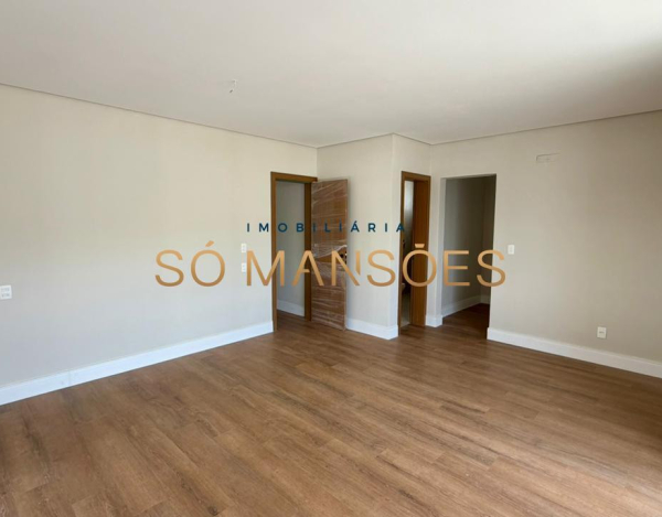 CASA DE 451M² À VENDA NO CONDOMÍNIO COSTA LAGUNA.