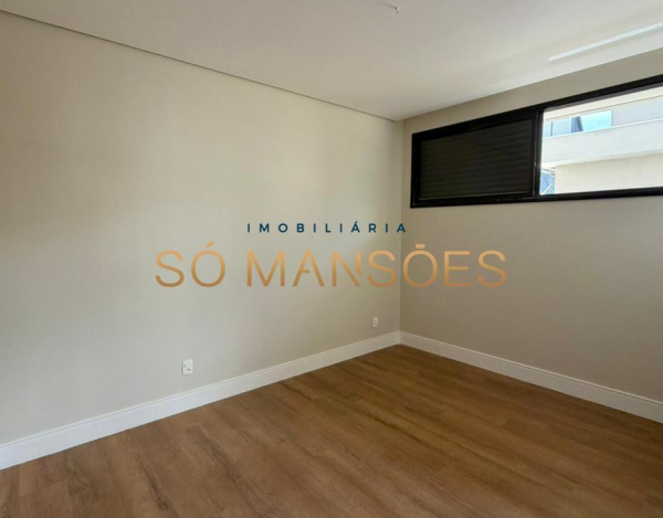 CASA DE 451M² À VENDA NO CONDOMÍNIO COSTA LAGUNA.