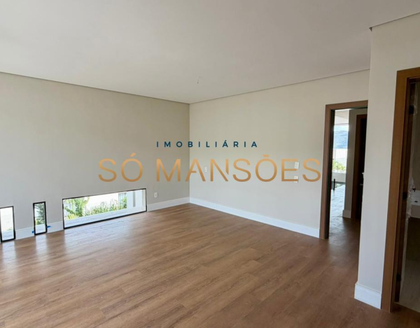 CASA DE 451M² À VENDA NO CONDOMÍNIO COSTA LAGUNA.