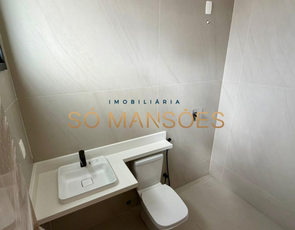 CASA DE 451M² À VENDA NO CONDOMÍNIO COSTA LAGUNA.