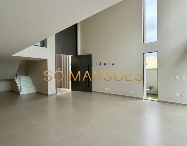 CASA DE 451M² À VENDA NO CONDOMÍNIO COSTA LAGUNA.
