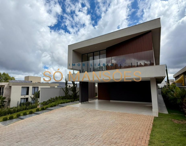 CASA DE 451M² À VENDA NO CONDOMÍNIO COSTA LAGUNA.