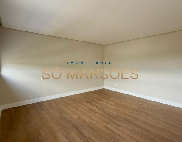CASA DE 451M² À VENDA NO CONDOMÍNIO COSTA LAGUNA.