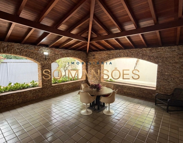 Casa de Luxo de 456 m² à Venda com 4 Suítes e Espaço Gourmet no São Luiz, Belo Horizonte - MG